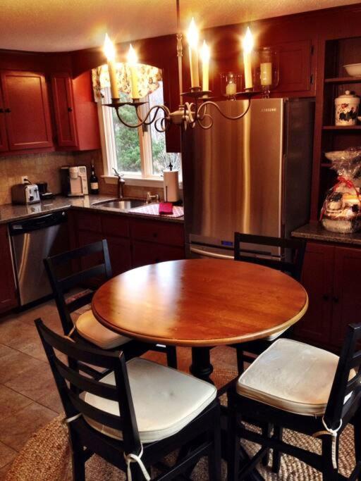 West Falmouth Escape Bagian luar foto