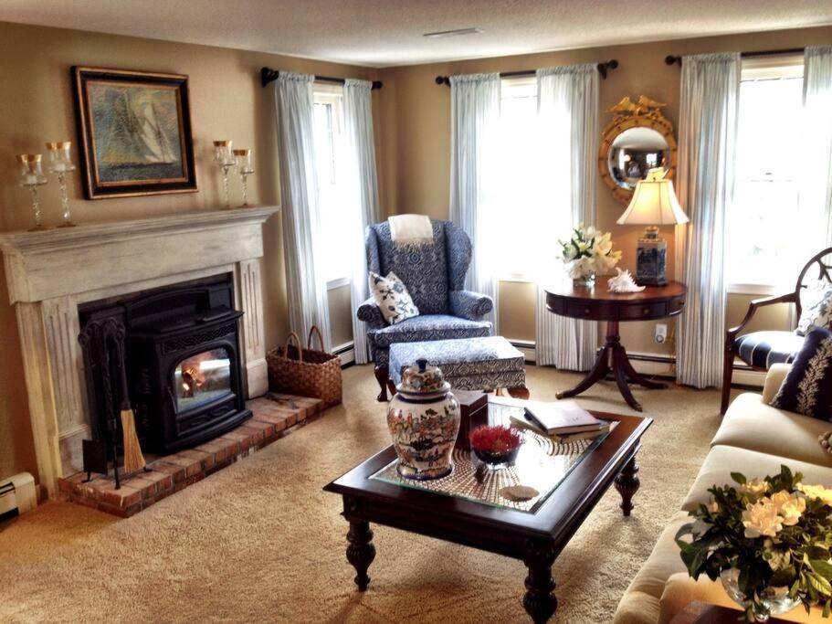 West Falmouth Escape Bagian luar foto