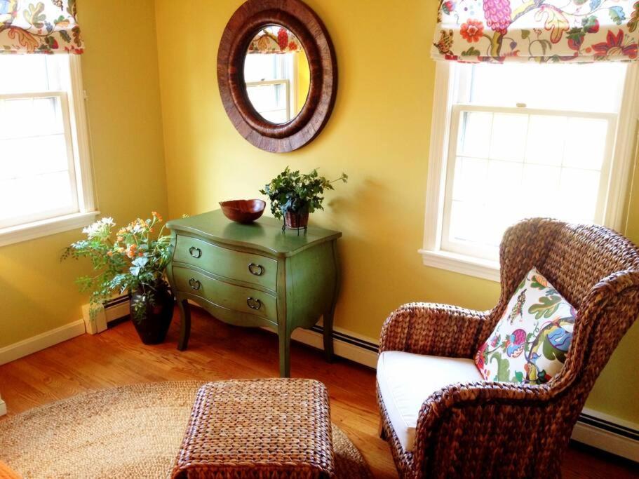 West Falmouth Escape Bagian luar foto