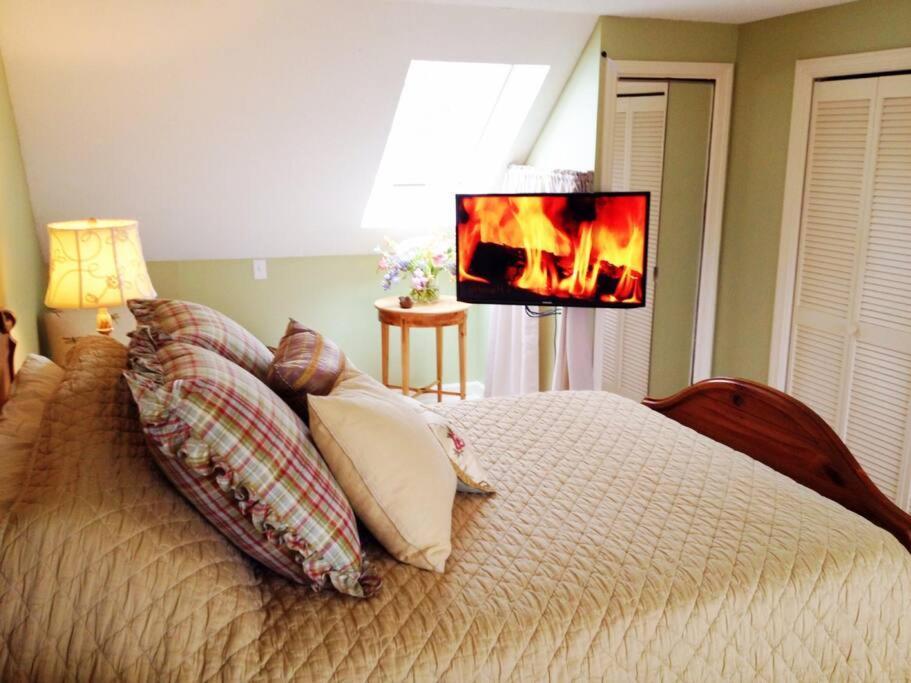 West Falmouth Escape Bagian luar foto