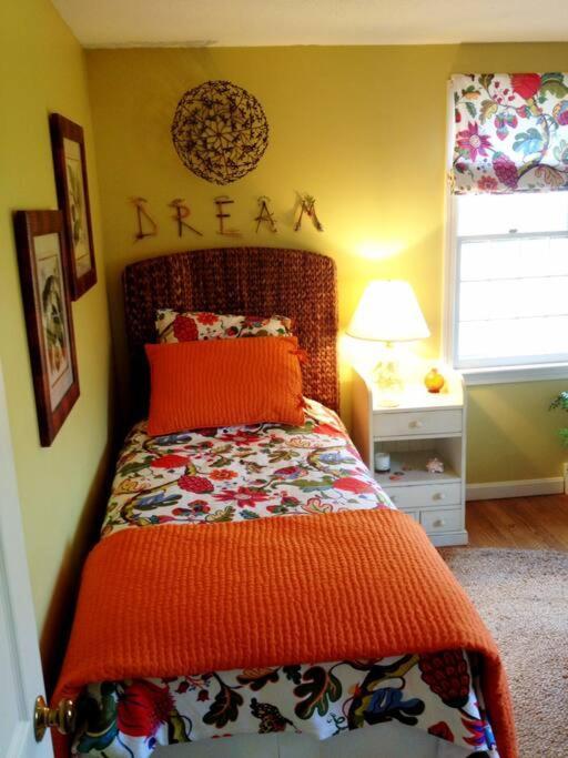 West Falmouth Escape Bagian luar foto