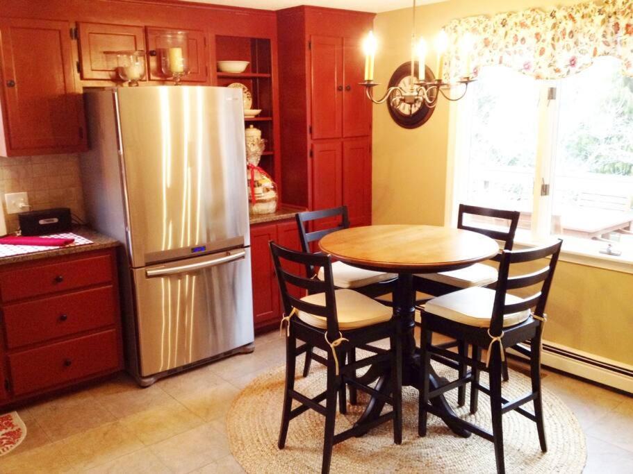 West Falmouth Escape Bagian luar foto