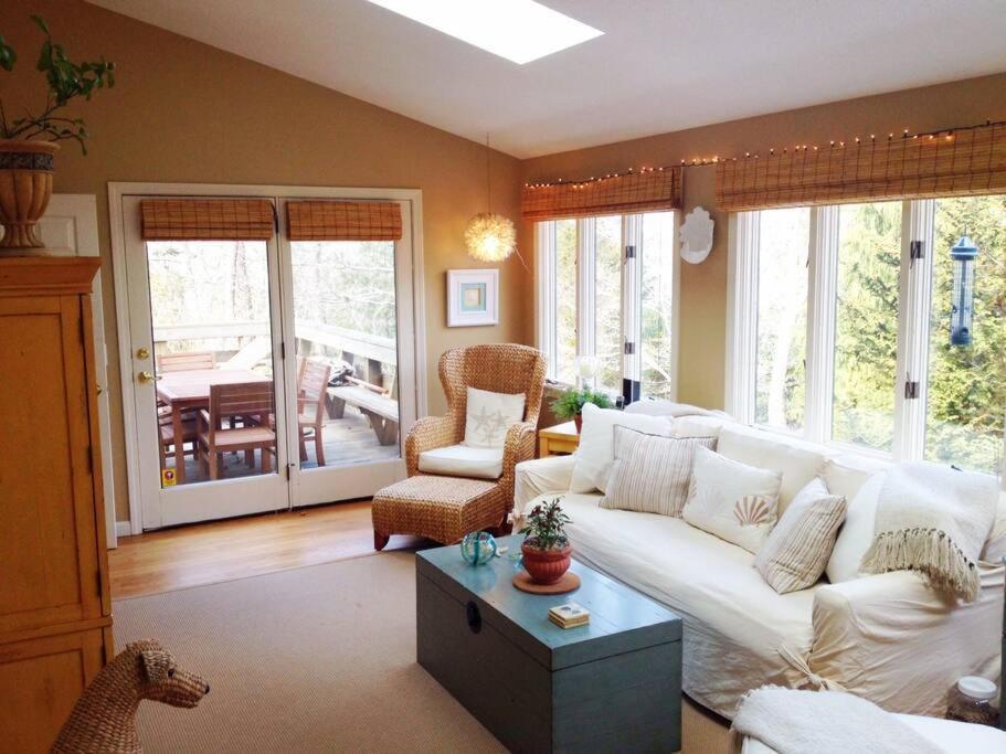 West Falmouth Escape Bagian luar foto